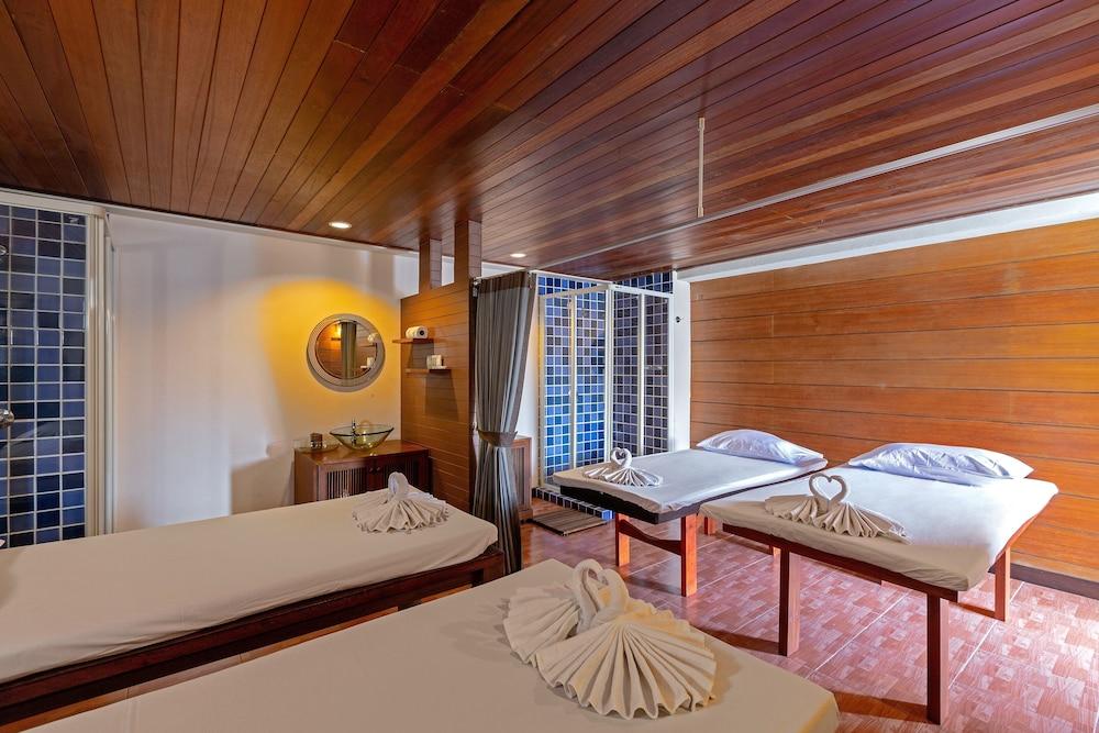 Baramee Resortel Patong Exterior foto